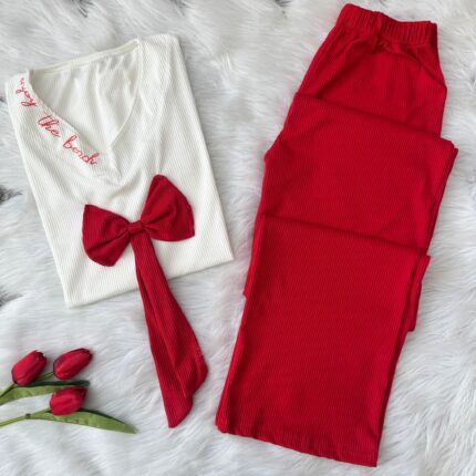 بيجامة ريب مضلع نسائية بفيونكة